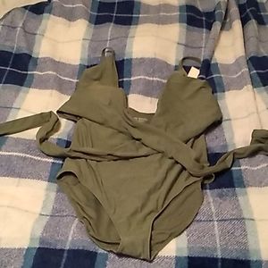 New with tags -never worn Aerie bathing suit